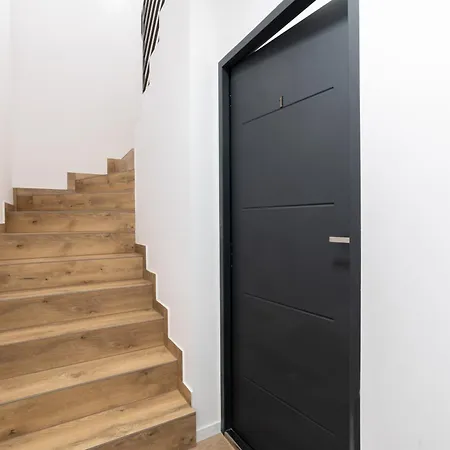 Апартаменты Krosnienska On Ground Level By Renters