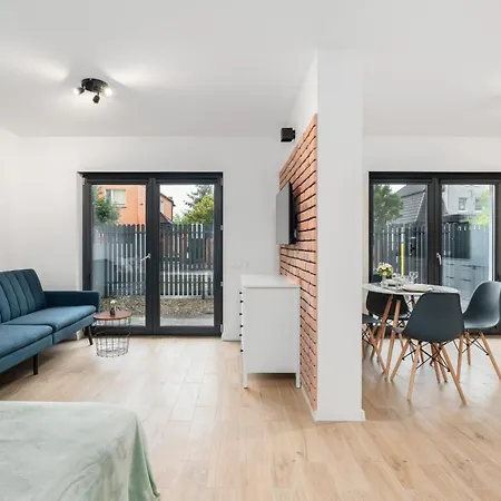 Krosnienska On Ground Level By Renters * Познань