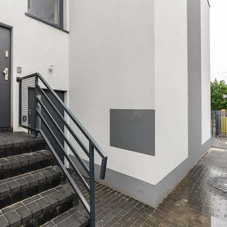 Krosnienska On Ground Level By Renters Апартаменты Познань
